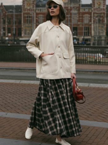 سترة جلدية قص رياضي عظمية