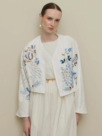 طقم جاكيت كيمونو مطرز باللون الأبيض