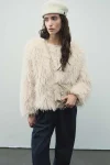 747x1121_kisa-suni-kurk-ekru-ceket-ceket-62884-83-B.webp