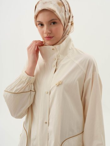 Elegant Trench Coat with Piping - Ecru