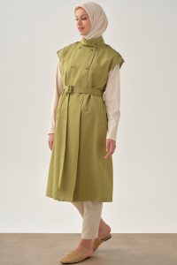Low Shoulder Crossover Vest - Olive