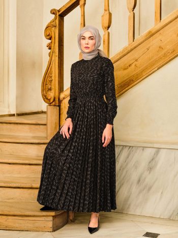 Lastik Detaylı Pilili Elbise - Siyah