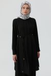 yakasi-pile-detayli-tunik-siyah-105309.jpg