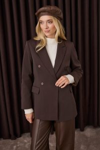 Waist-Fitted Jacket in Bitter Coffee