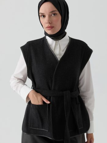 Leather Trim Detailed Pocket Vest - Black