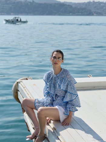 Mavi Çiçek Desenli Bluz