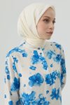 cicek-desenli-yirtmacli-tunik-mavi-103110-7.jpg