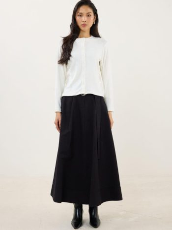 Short Knit Cardigan in Ecru