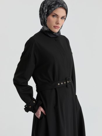 عباءة ذات أزرار مخفية - أسود