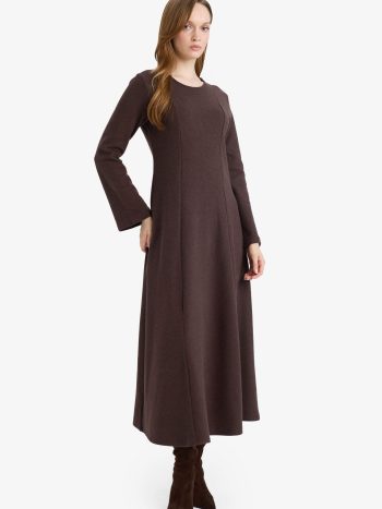 Boat Neck Long Sleeve Salonic Fabric Maxi Dress