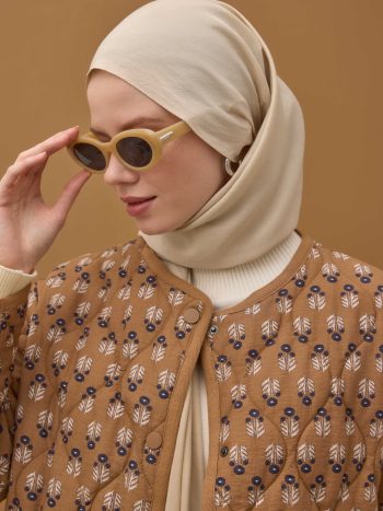 شال ناعم مجعد بلون البيج