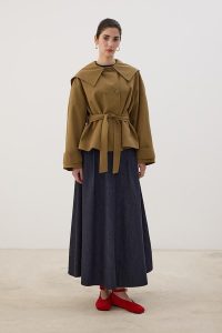 Wide Collar Short Trench Coat in Olive Green