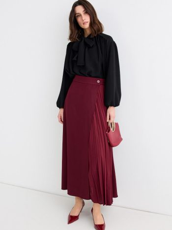 تنورة ريتا المطوية ذات التفاف باللون البورجوندي