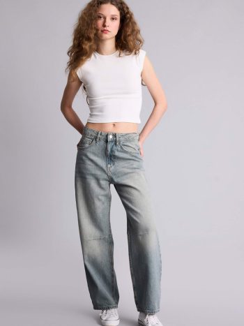 Barrel Fit High Waist Ankle Length Washed Jeans