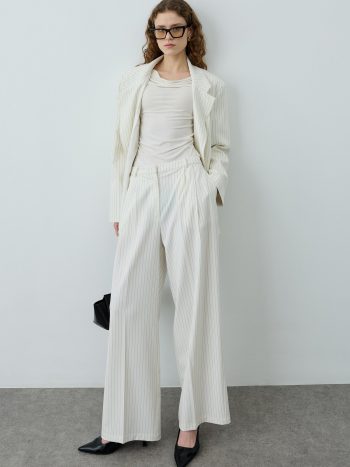 بنطلون بالازو مخطط بلون البيج