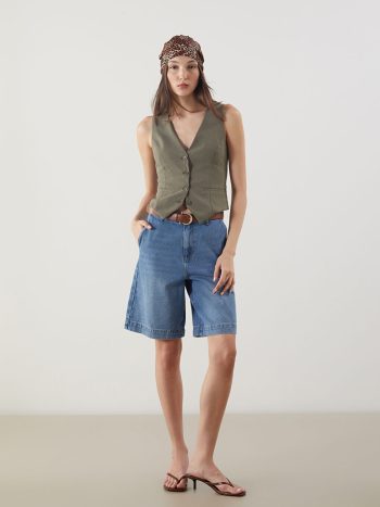 İndigo Beli Kemerli Standart Fit Kadın Jean Şort