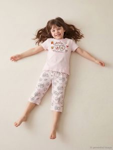 Pink Printed Girls' Capri Pajama Set