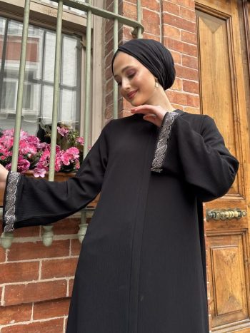 ÖZEL TAŞ DETAYLI FERACE