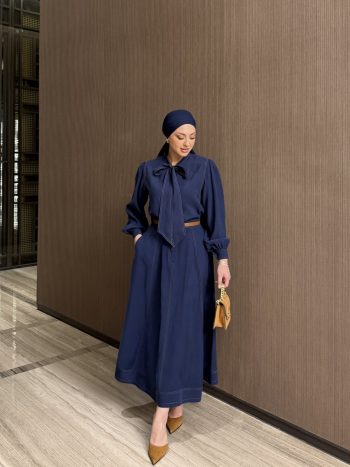Hasibe Skirt Set in Dark Blue