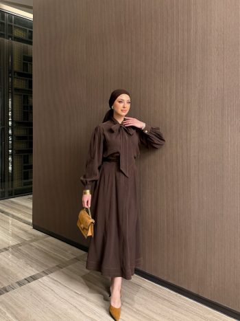 Hasibe Skirt Set in Bitter Brown