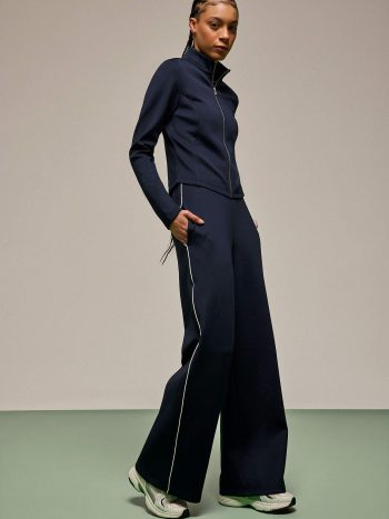 بنطلون واسع الساق