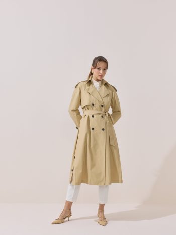 معطف ترنش بريميوم بتفاصيل أزرار بلون الجمل