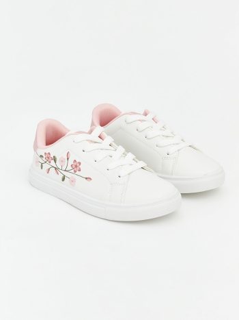White Flower Embroidered Girls' Sports Shoes