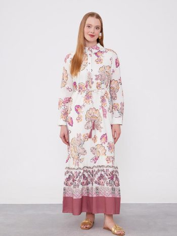 فستان ذو ياقة بتصميم الورد وتفاصيل ربط عند الخصر